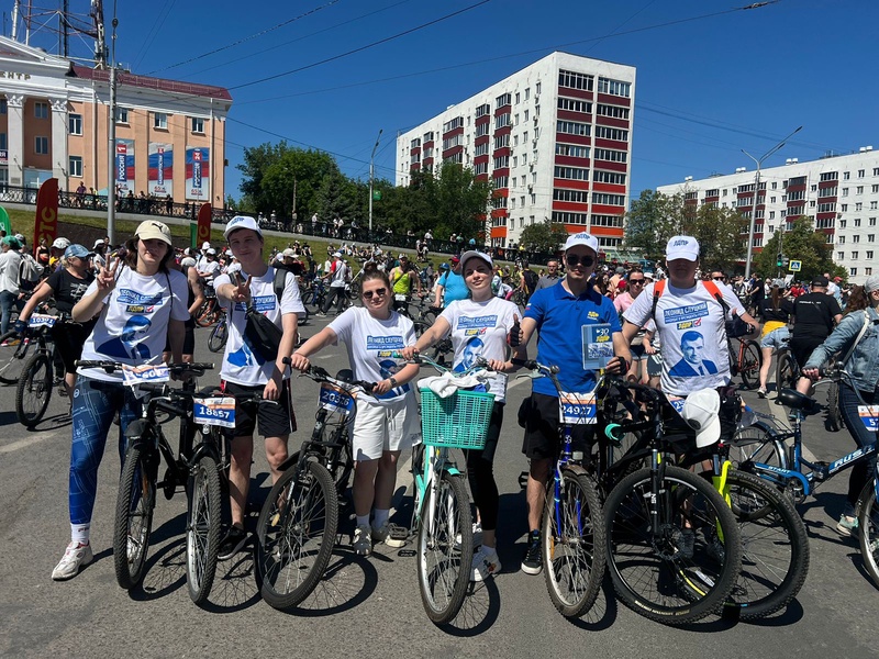 Башкирские партийцы приняли участие в массовом велопробеге