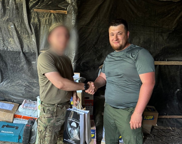 ЛДПР продолжает поддерживать бойцов на передовой