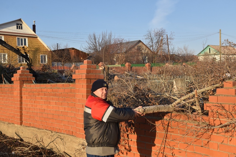 Дуванские партийцы провели субботник 