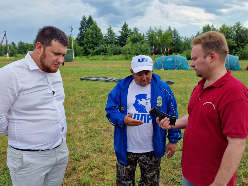 Башкирские партийцы учат детей патриотизму