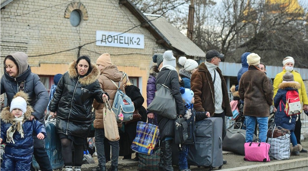 ЛДПР готовится обеспечить беженцев с Донбасса всем необходимым