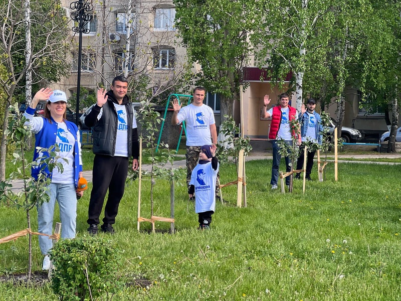 В Старом Осколе появилась аллея памяти Владимира Жириновского