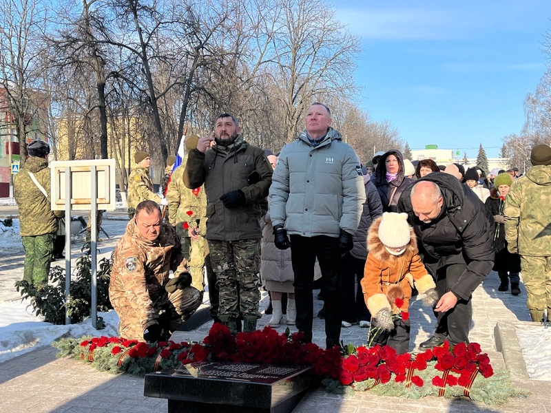 Белгородские партийцы в День защитника Отечества отдали дань памяти русским воинам