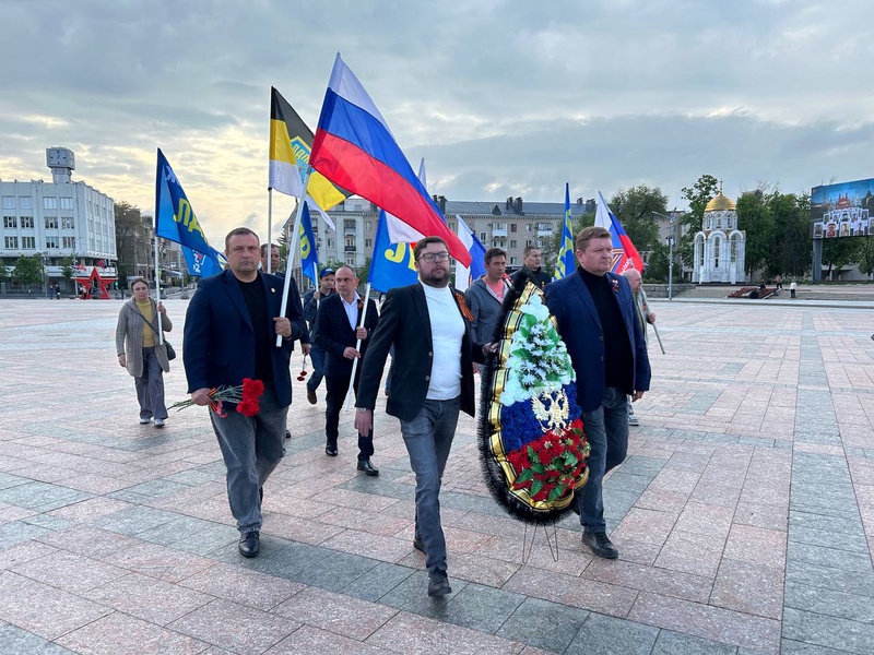 Белгородские партийцы почтили память героев Великой Отечественной войны