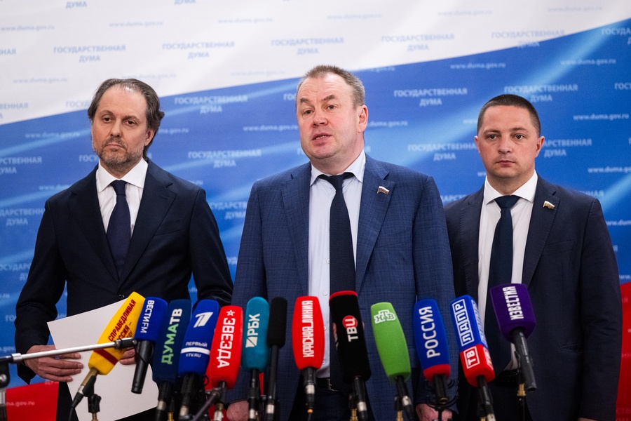 Станислав Наумов: на защите детства экономить нельзя