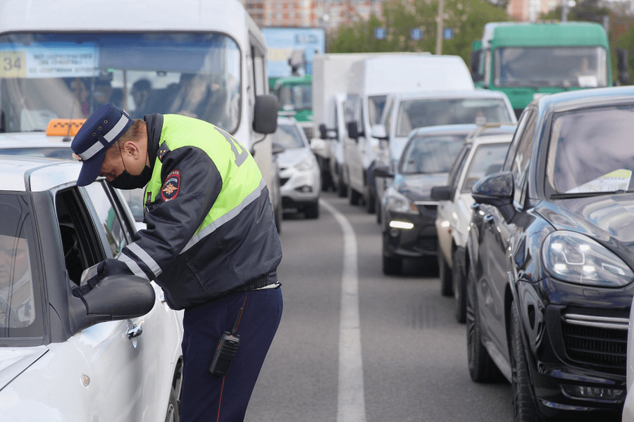 ЛДПР внесла в Госдуму законопроект в поддержку автомобилистов