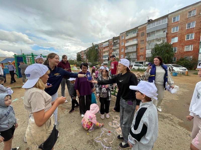 ЛДПР провела День двора в Гусиноозерске 