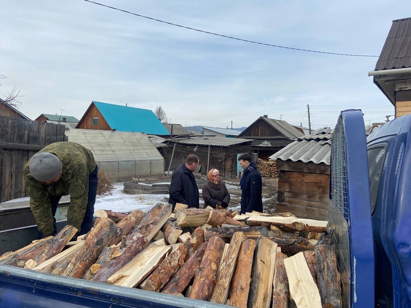 В Улан-Удэ продолжается акция ЛДПР «Дарю тепло» 