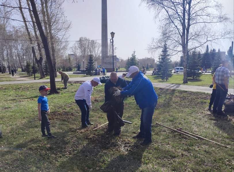 В Челябинской области продолжаются субботники 