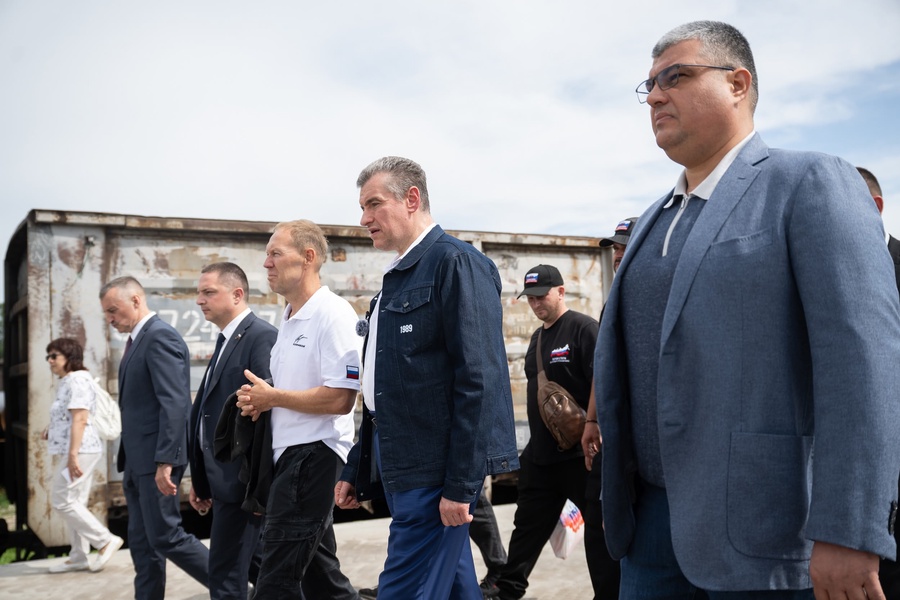 Леонид Слуцкий отправил в зону СВО более четырехсот кубометров леса