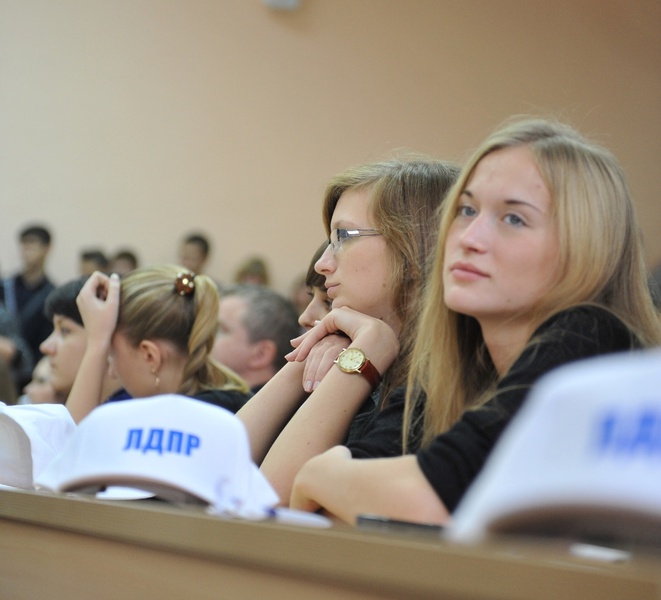 Чувашское региональное отделение ЛДПР поздравляет с Днем молодежи