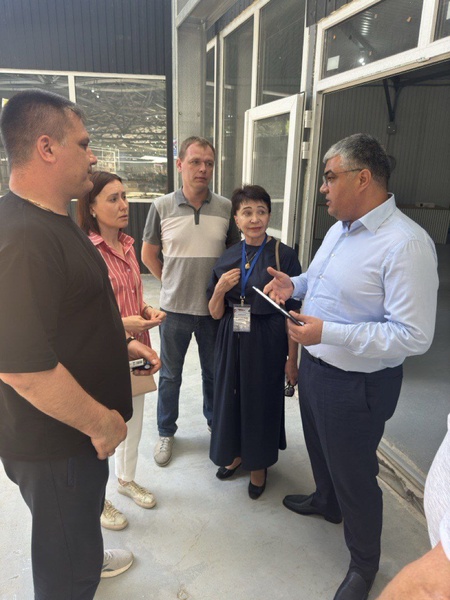 Каплан Панеш пообещал ялтинским предпринимателям вмешаться в ситуацию с Центральным городским рынком