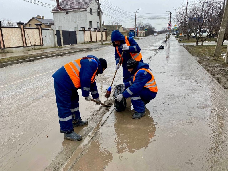 ЛДПР предлагает увеличить налог на трудовой патент для мигрантов