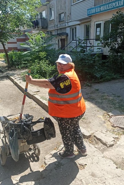 В знойной Керчи ЛДПР поддержала героев городского хозяйства
