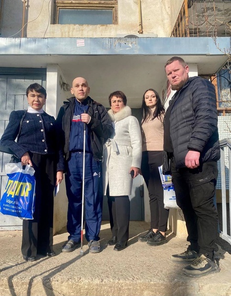 ЛДПР помогает семье с тяжелыми заболеваниями в Джанкое