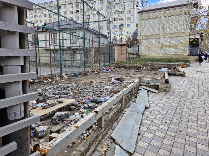 Махачкалинцы требуют засадить деревьями незаконно присвоенный участок