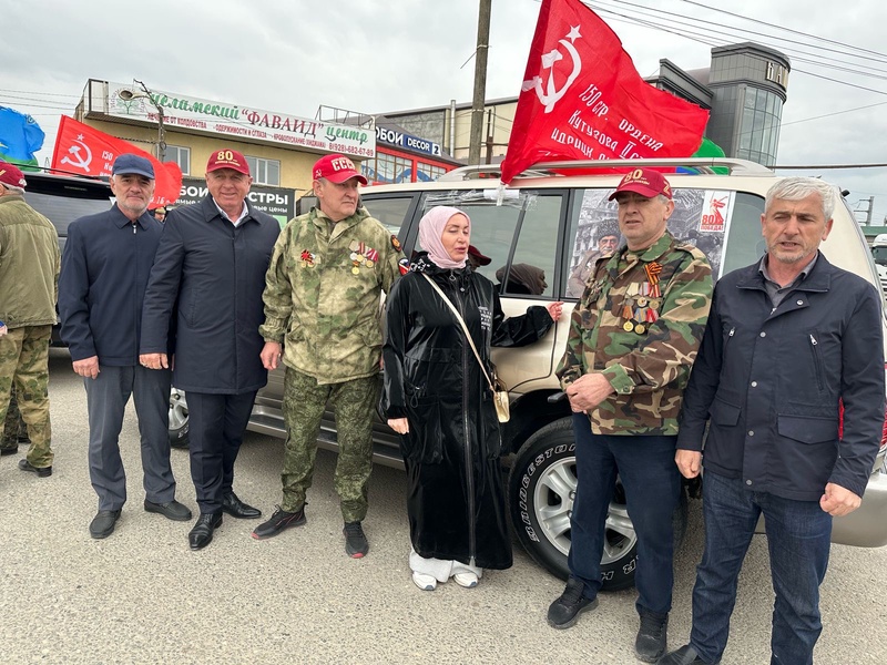 Депутат ЛДПР приняла участие в чествовании участников автопробега к 80-летию Великой Победы 