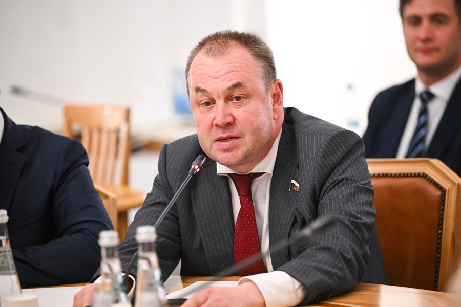 Станислав Наумов: закон о такси требует корректировки для защиты рынка и водителей