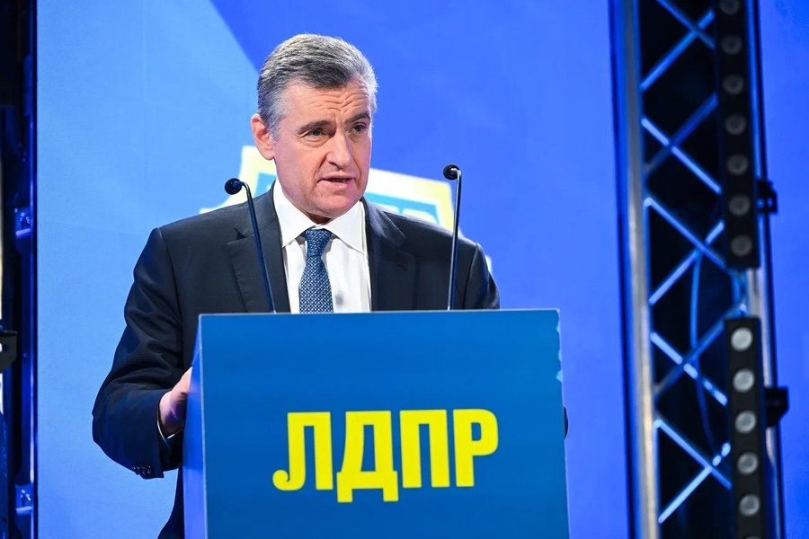 ЛДПР предложила отменить пенсии мигрантам