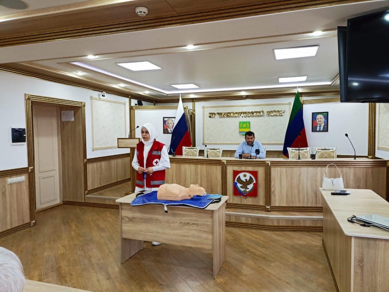 Координатор Кизилюртовского местного отделения провела мастер-класс по оказанию первой помощи