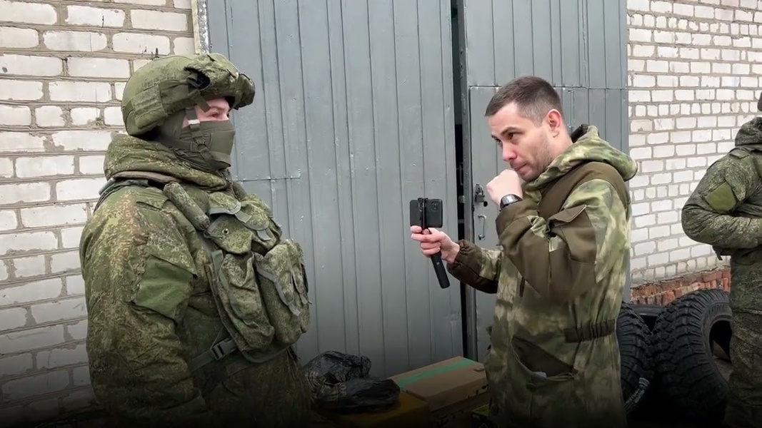 Участники школы молодого военкора ЛДПР имени Бориса Максудова посетили города Новороссии