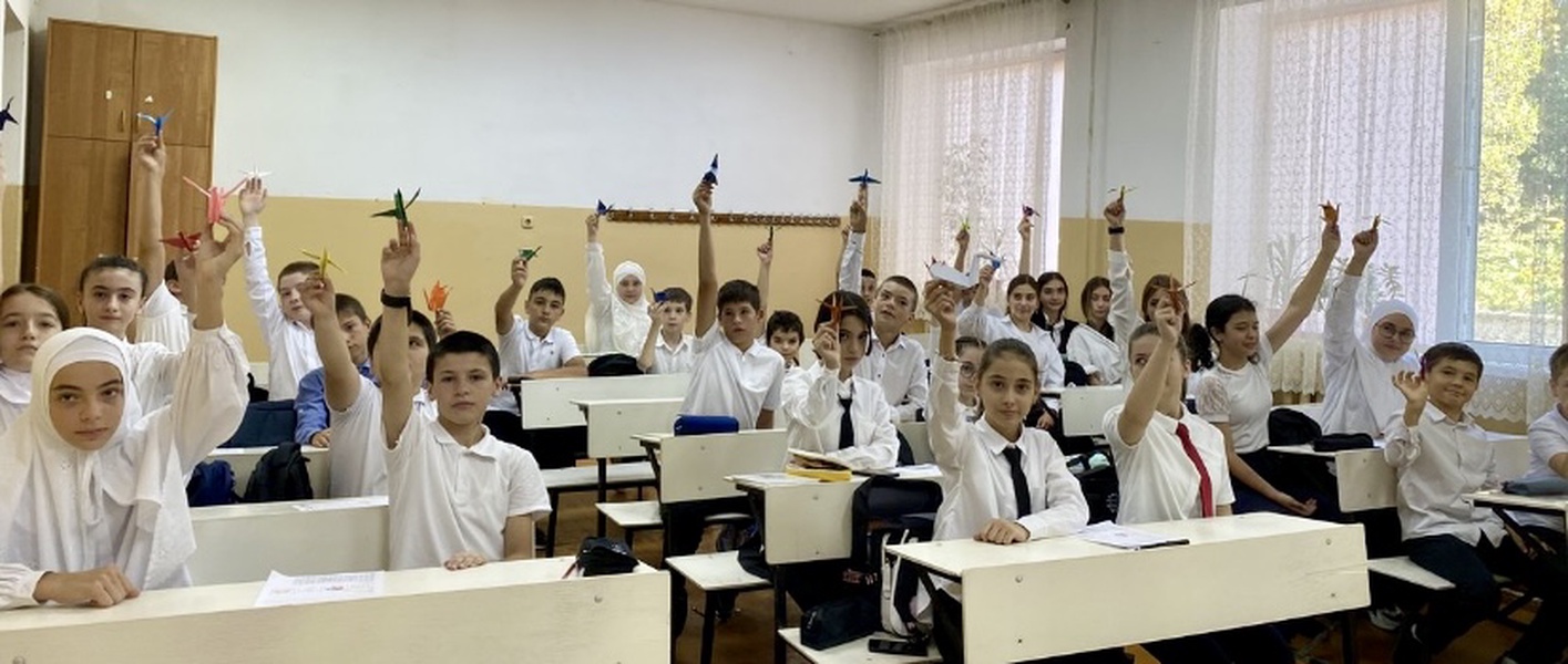 Партийцы Советского МО ЛДПР провели мероприятия в честь Всемирного дня ребенка