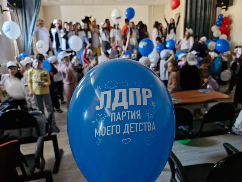 Молодежная организация ЛДПР Дагестана посетила Республиканский детский реабилитационный центр