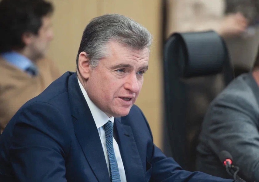 Леонид Слуцкий предложил запретить продавать в интернете устройства для курения