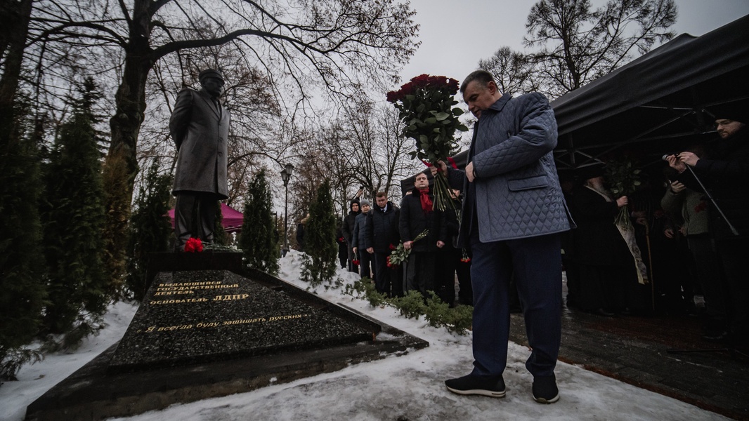 ЛДПР, как и Жириновский, всегда ставила и ставит во главу угла интересы Отечества