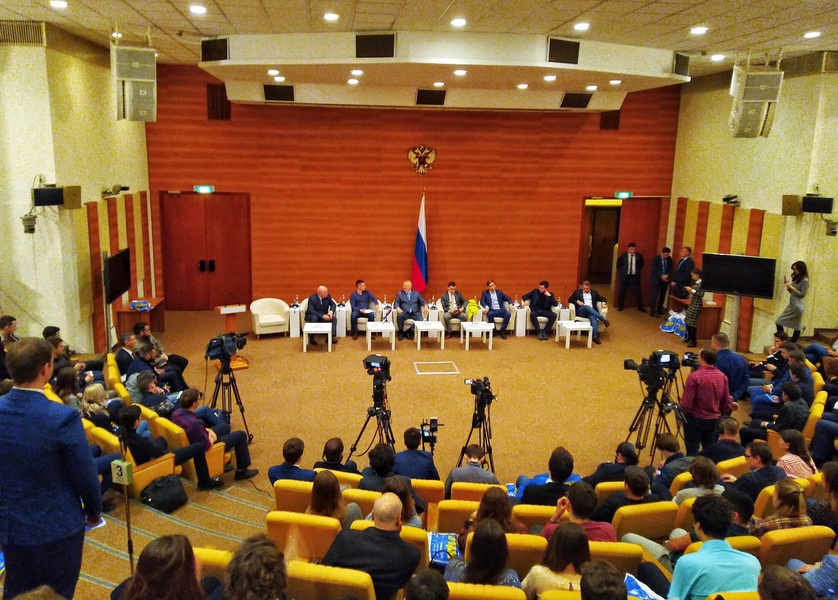 Любая революция всегда делает ставку на молодёжь