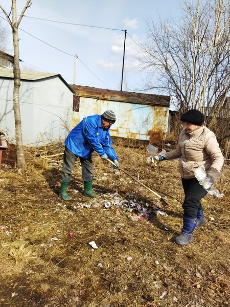 Птичнинские партийцы готовят село к лету