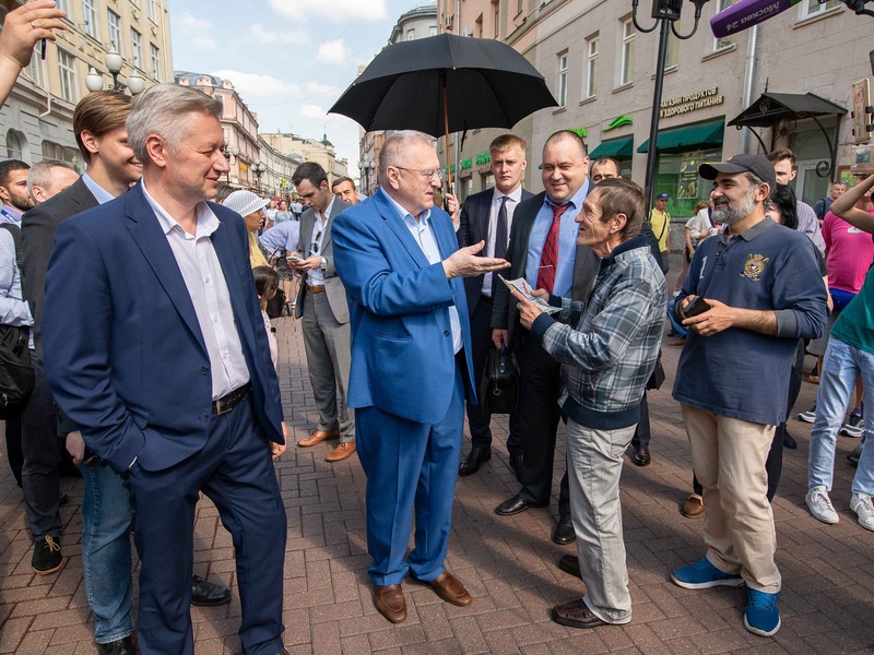 Лидер ЛДПР: моя политическая жизнь началась на московском Арбате