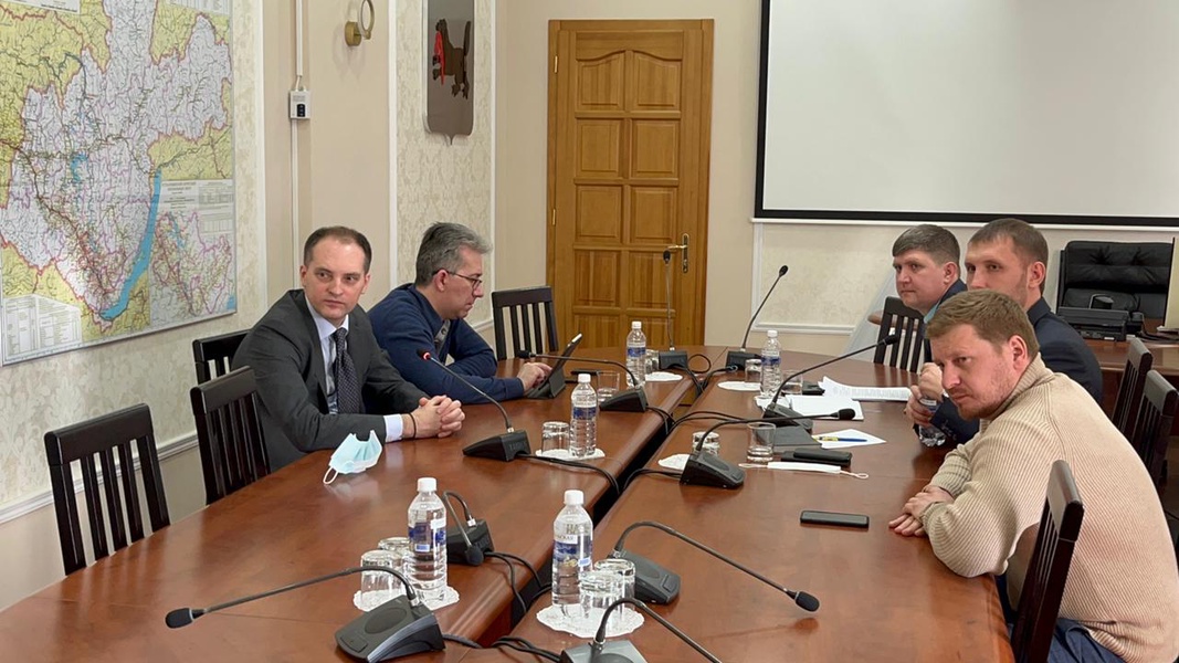 Встреча депутатов ЗС от ЛДПР с кандидатом на должность первого зам губернатора Иркутской области