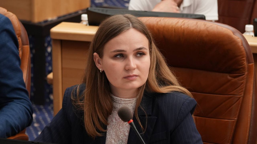 Депутат ЛДПР Вера Прохорова представила итоги работы по патриотическому воспитанию молодежи