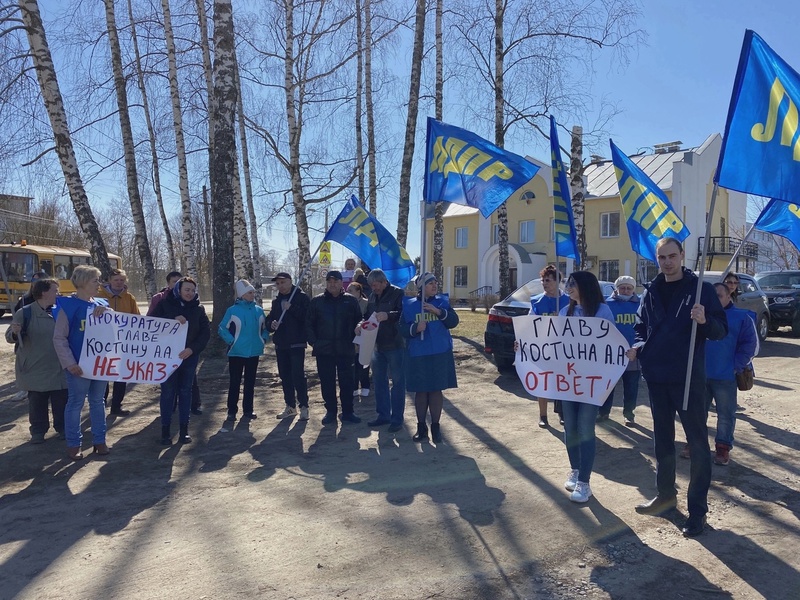 В Наволоках прекратилась незаконная стройка после вмешательства ЛДПР