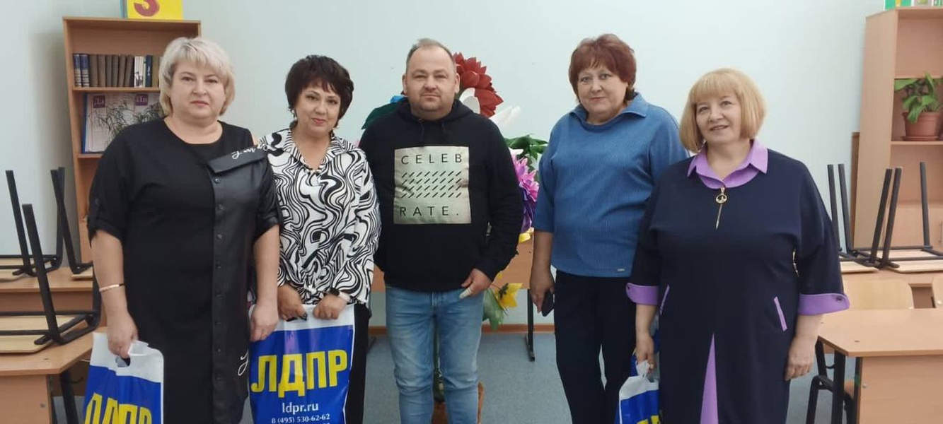 День учителя в Наволоках
