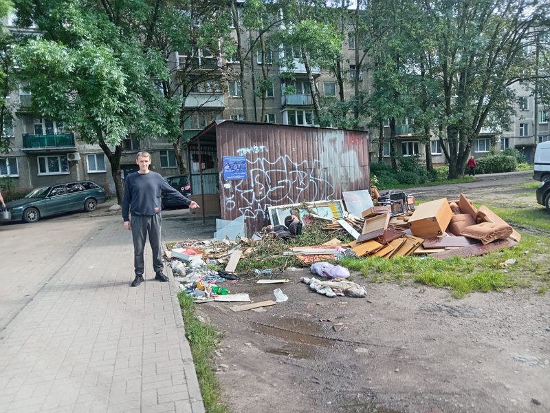 ЛДПР взяла на контроль проблему с мусором в Московском районе Калининграда