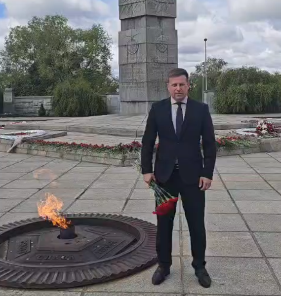 Евгений Мишин поздравил жителей Калининградской области с 80-летием Победы