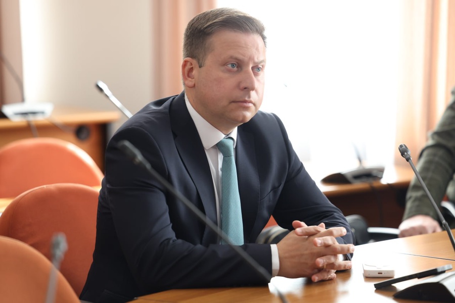 Евгений Мишин поднял важные вопросы на заседании бюджетного комитета калининградского Заксобрания 