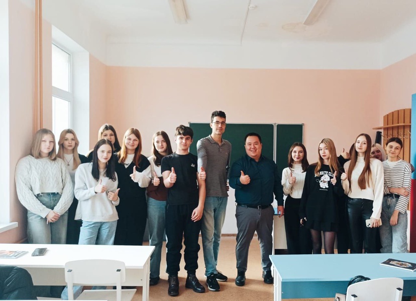 Молодёжная организация ЛДПР провела лекцию для калининградских студентов в День Конституции 
