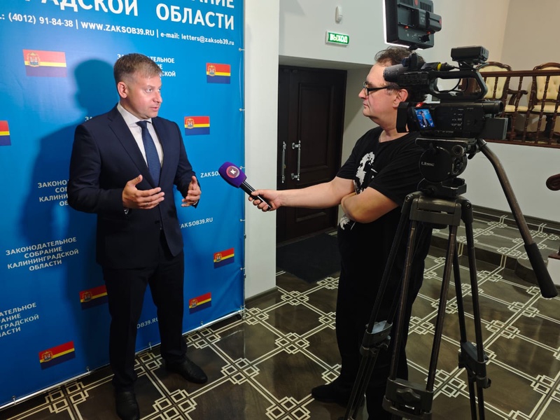 Евгений Мишин обсудил актуальные проблемы региона с Каскад ТВ