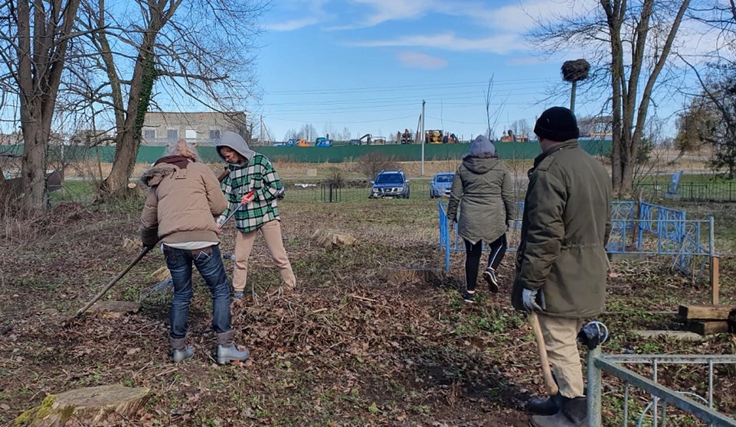 По инициативе депутата ЛДПР на сельском кладбище установят памятник ветерану