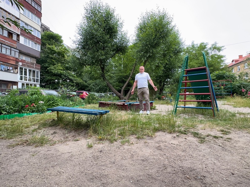 ЛДПР бьет тревогу: детские площадки Калининграда в опасном состоянии