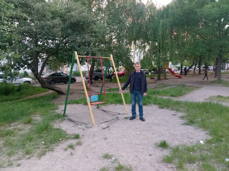 В Калининграде ЛДПР продолжает мониторинг состояния детских площадок