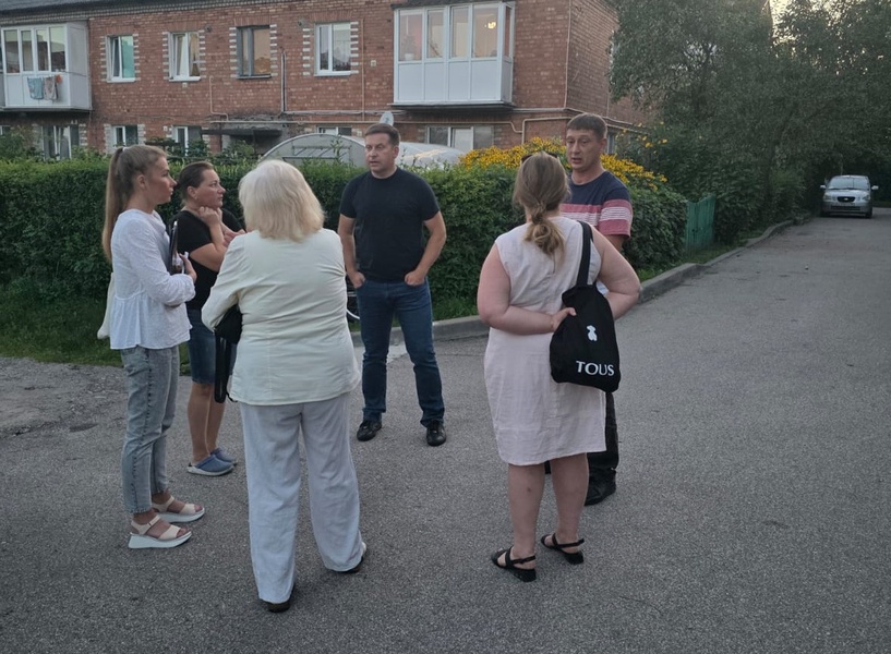 Дом на Автодорожной в Зеленоградске заливает, ЛДПР борется за ускорение срока капремонта