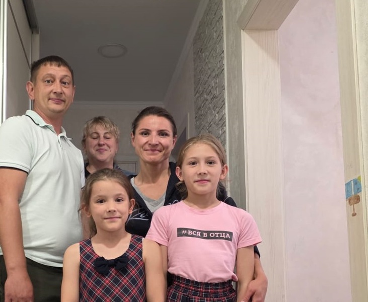 Депутат ЛДПР поздравил многодетные семьи Зеленоградска с наступающим Днём знаний