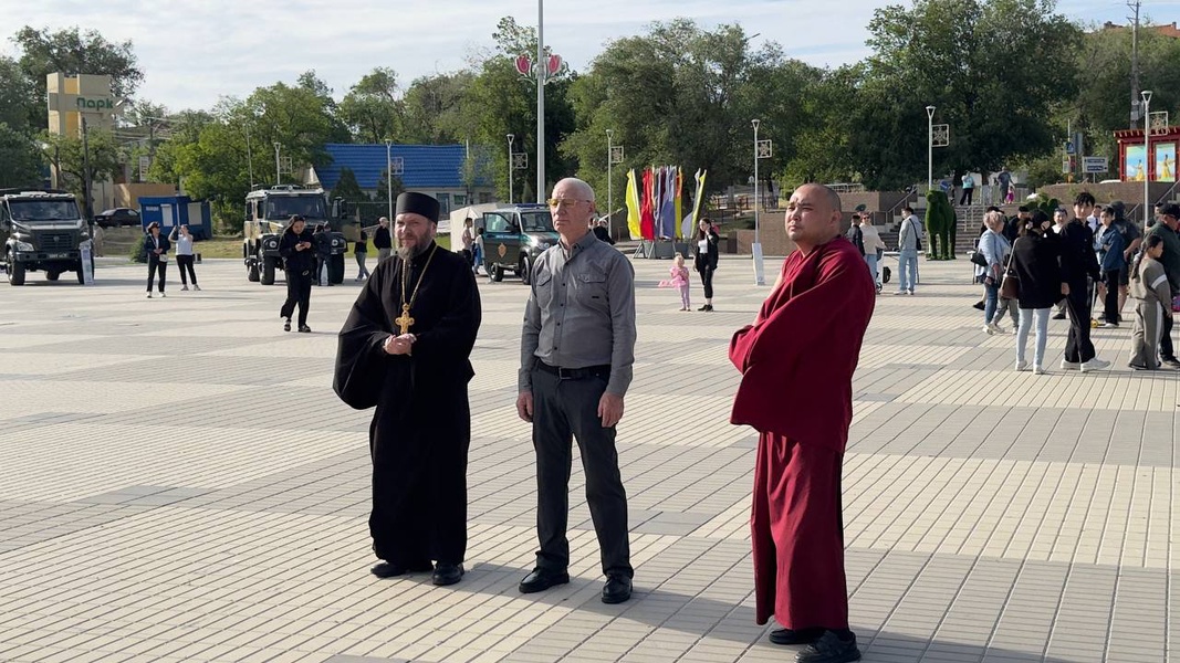 Реготделение ЛДПР в Калмыкии приняли участие в празднике День славянской письменности и культуры
