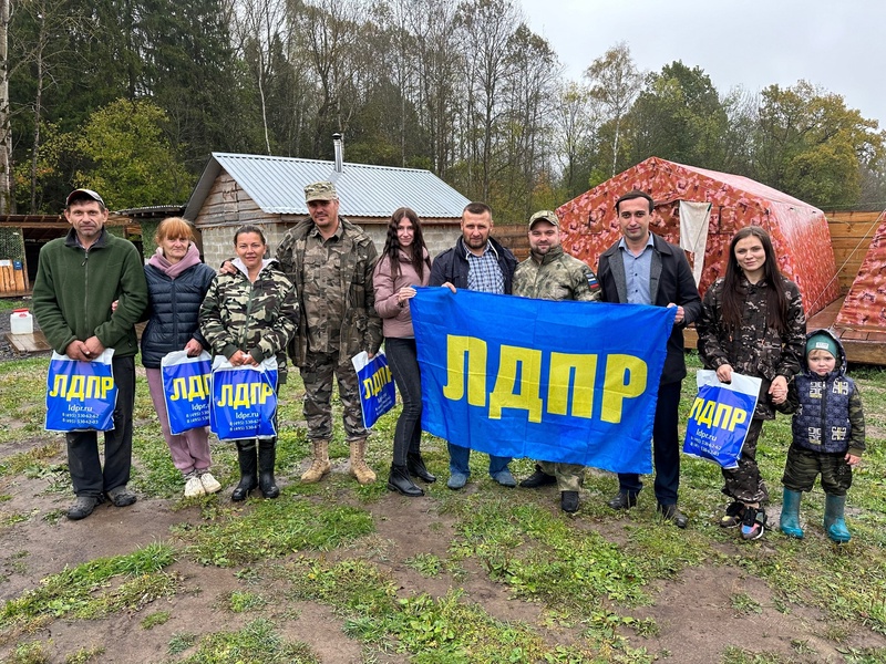 Калужские партийцы окунулись в мир военной подготовки в необычном детском лагере