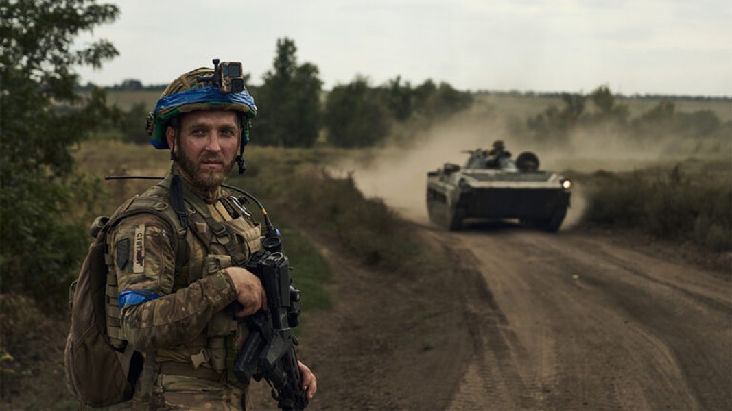 Валерий Калашников: военкоров необходимо обеспечить статусом ветеранов военной журналистики