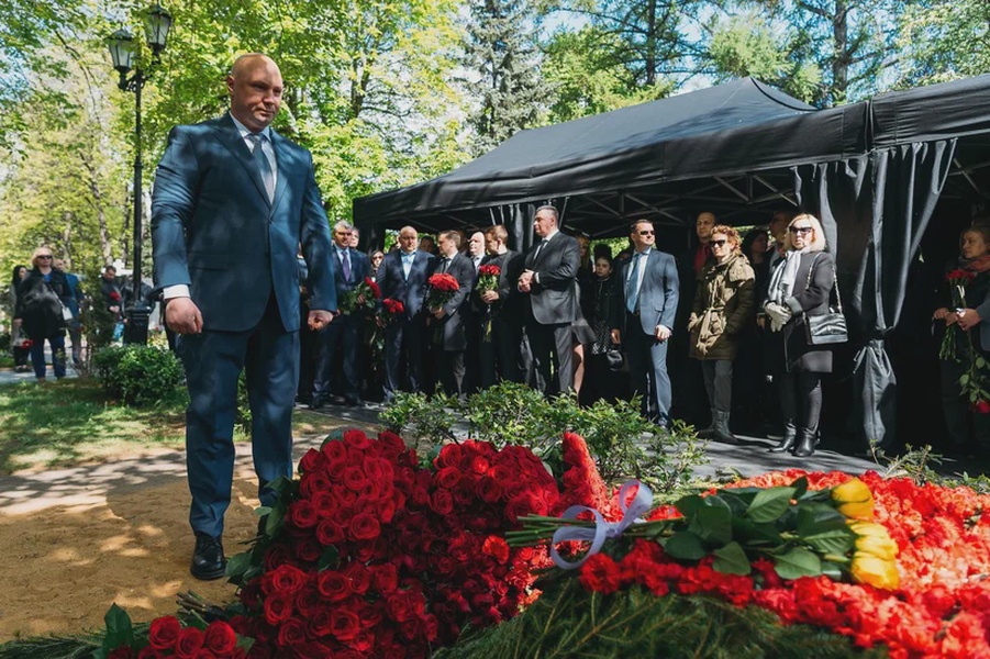 Фундамент, заложенный Владимиром Жириновским, позволяет ЛДПР развиваться дальше